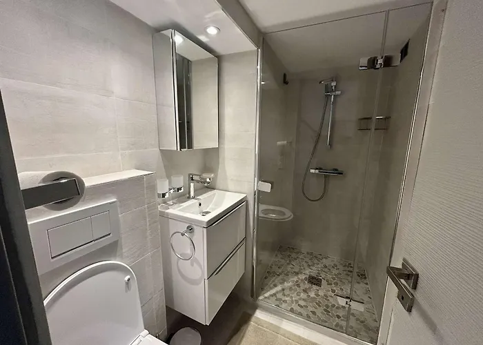 Charmante Maison 4 Pieces, 6 Personnes, A 400m De La - Fr-1-226a-211 Saint-Raphaël